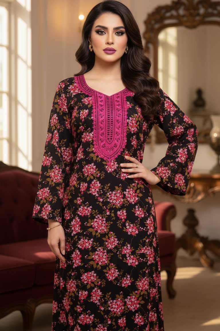 Black Zarra-e-Nazuk Linen Kurta with Pink Embroidery